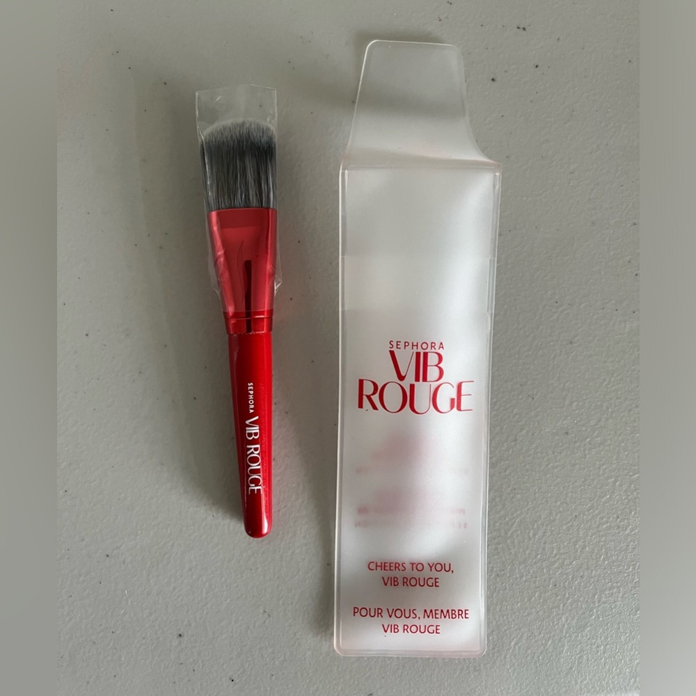 Sephora rouge brush, new